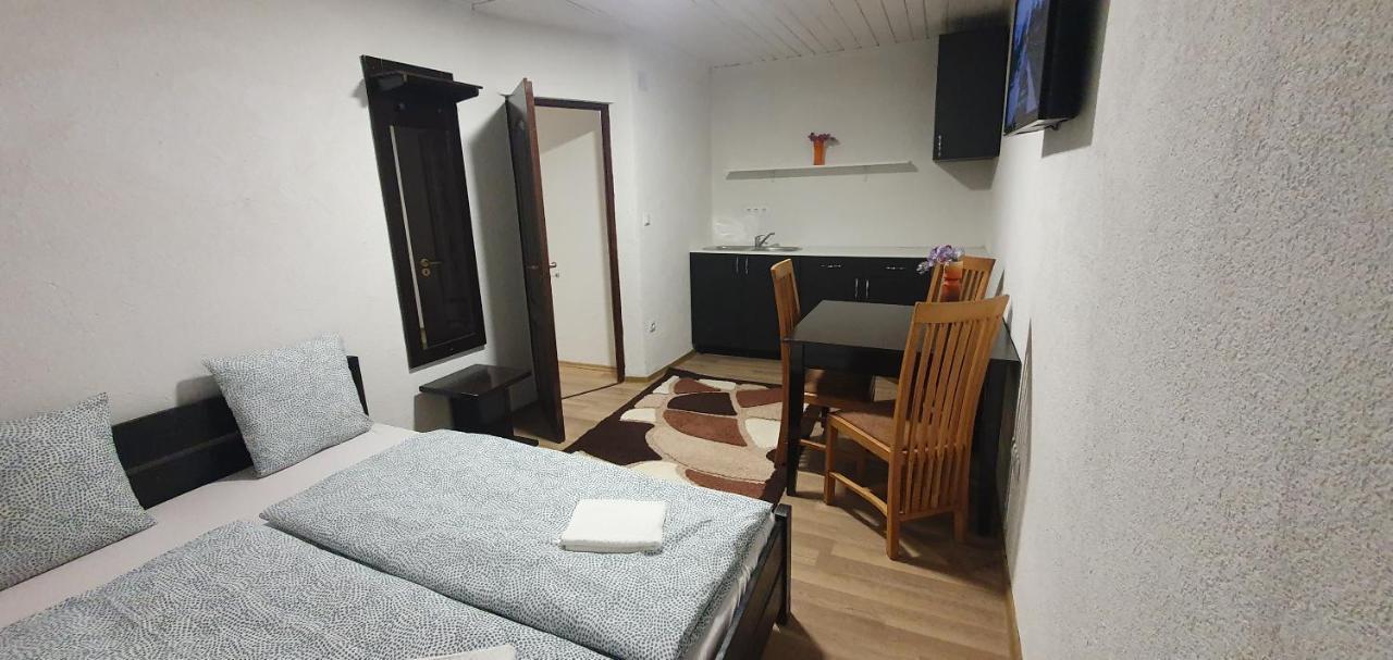 オルドヘユ・セクイエスクApartman Houseアパートメント エクステリア 写真