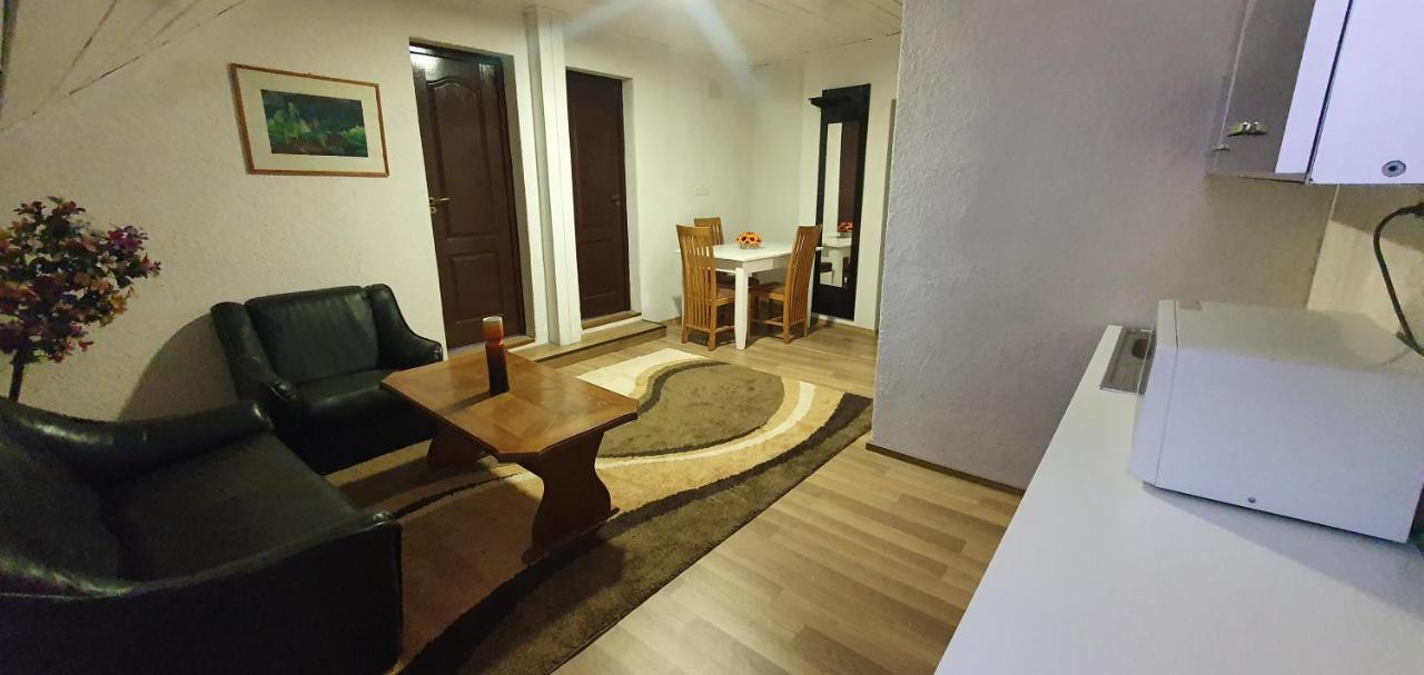 オルドヘユ・セクイエスクApartman Houseアパートメント エクステリア 写真