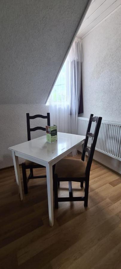 オルドヘユ・セクイエスクApartman Houseアパートメント エクステリア 写真